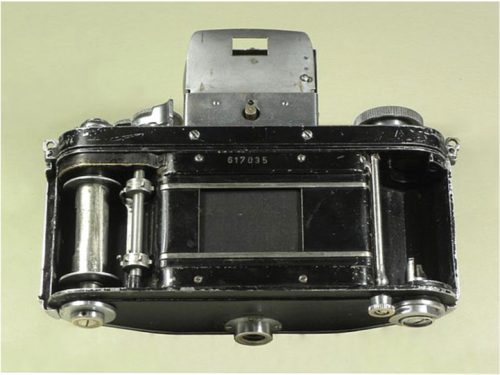 Kine-Exakta camera with back removed to show interior layout