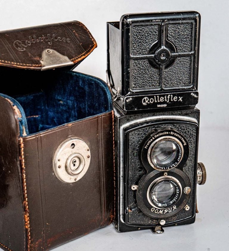 Old standard Rolleiflex